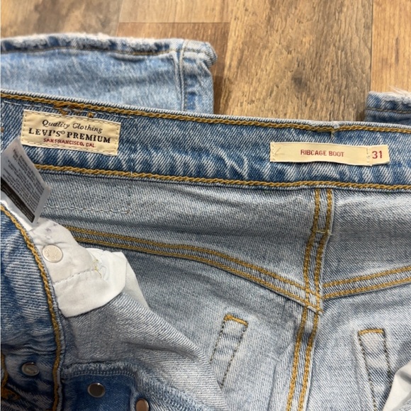 Levi Ribcage Boot - Picture 3 of 7